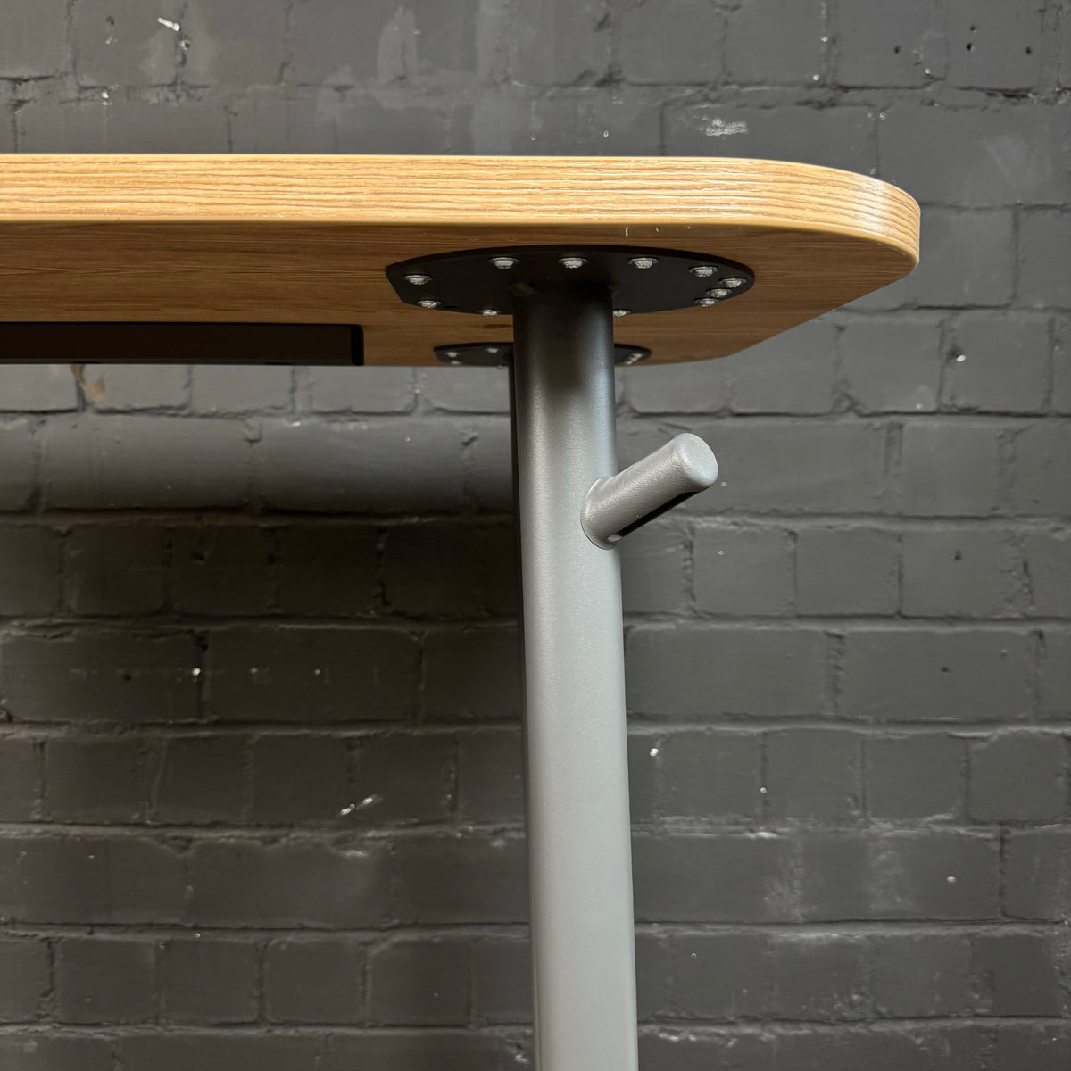 Steelcase Tisch auf Rollen, 120×60 cm, Kiefer-Dekor